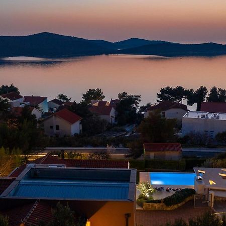 Villa Tela With Pool Žaborić Exterior foto